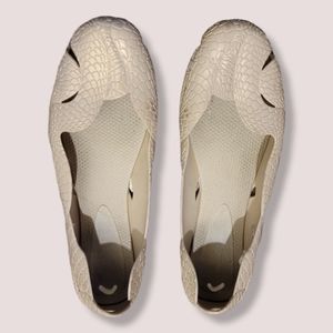 Melissa shoes womens snake skin jelly rubber ballet flats in silver size…